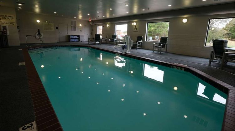 Hampton Inn Searcy Pool