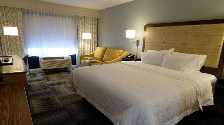 Hampton Inn Searcy Room