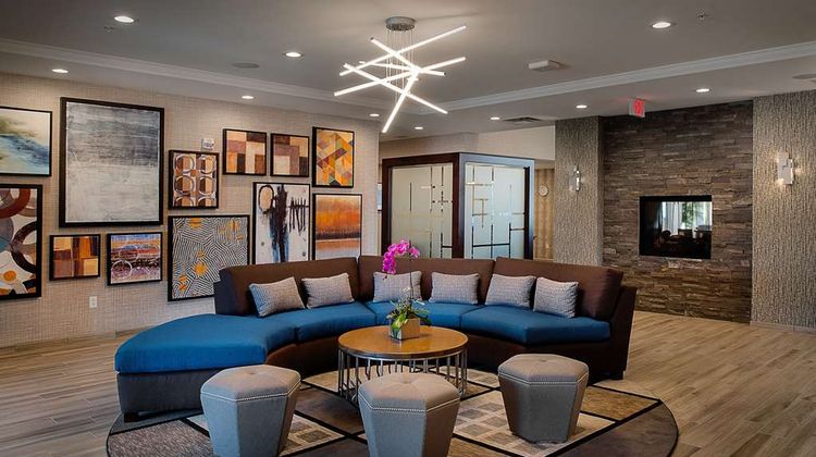 Homewood Sts by Hilton St Louis Westport Lobby