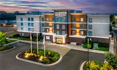 Homewood Sts by Hilton St Louis Westport