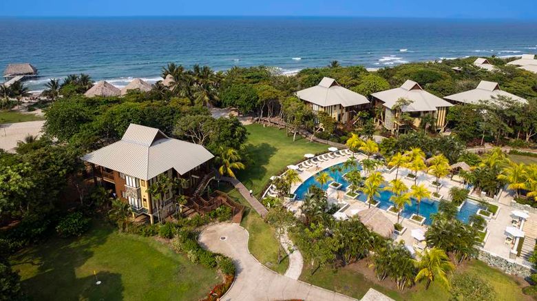 <b>Indura Beach & Golf Resort, Curio Coll Pool</b>. Images powered by <a href="https://iceportal.shijigroup.com/" title="IcePortal" target="_blank">IcePortal</a>.