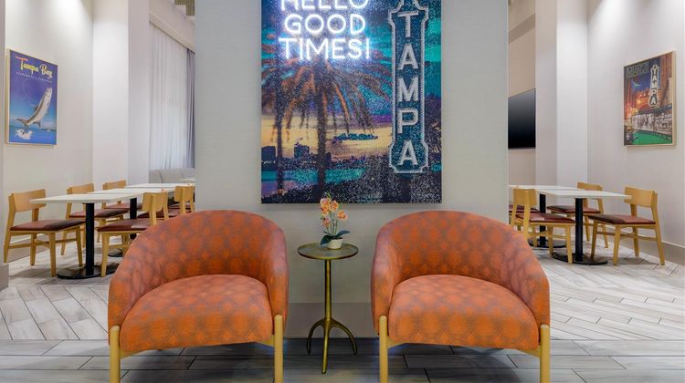 Hampton Inn & Suites Tampa Airport Avion Lobby
