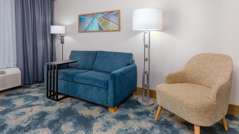 <b>Hampton Inn & Suites Tampa Airport Avion Room</b>. Images powered by <a href="https://iceportal.shijigroup.com/" title="IcePortal" target="_blank">IcePortal</a>.