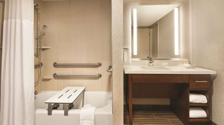 Homewood Suites DC Capitol Navy Yard Room