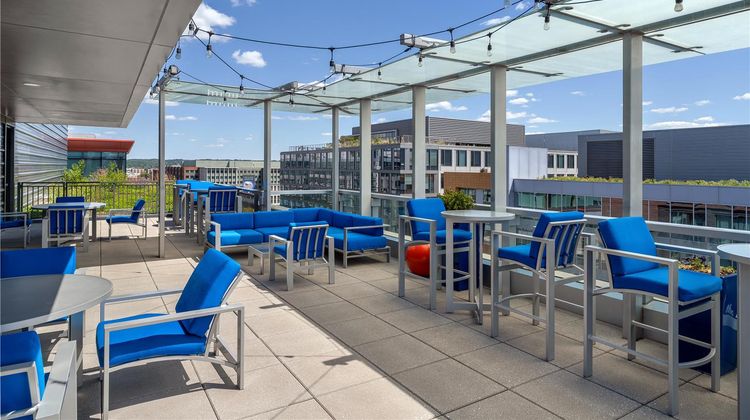 Homewood Suites DC Capitol Navy Yard Exterior