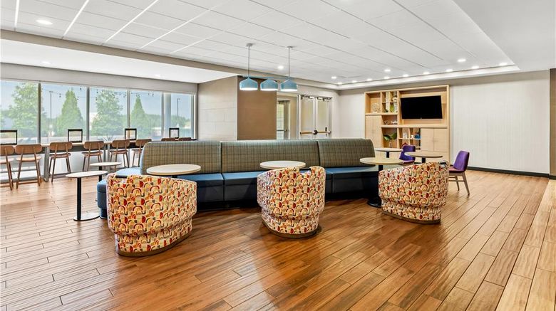 <b>Home2 Suites Youngstown West Austintown Lobby</b>. Images powered by <a href="https://iceportal.shijigroup.com/" title="IcePortal" target="_blank">IcePortal</a>.