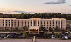Hampton Inn & Suites Niles/Warren