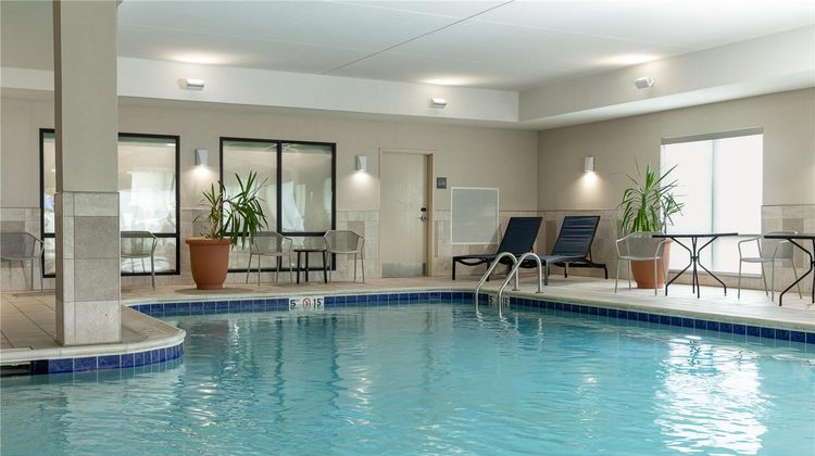 Hampton Inn & Suites Niles/Warren Pool