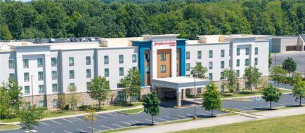 Hampton Inn & Suites Niles/Warren Exterior