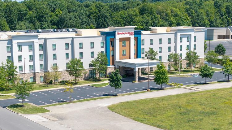 Hampton Inn & Suites Niles/Warren Exterior