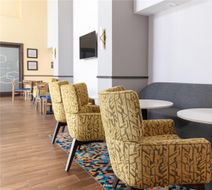 Hampton Inn & Suites Niles/Warren Lobby