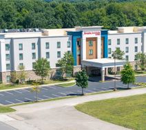 Hampton Inn & Suites Niles/Warren Exterior