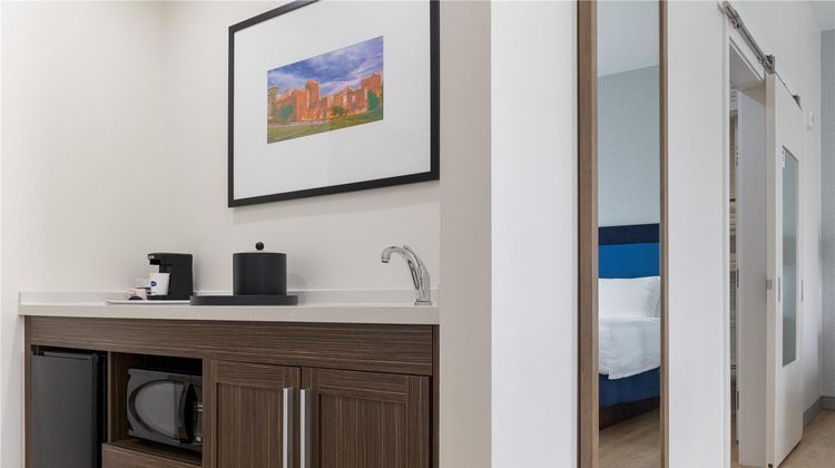 Hampton Inn & Suites Niles/Warren Other