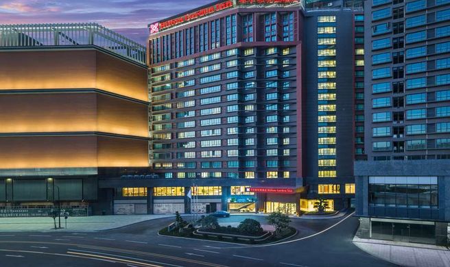 Hilton Garden Inn Zhongshan Guzhen Exterior