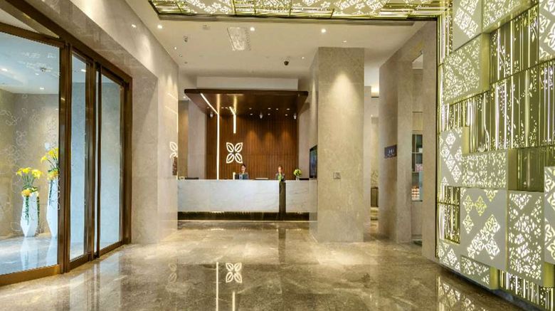 <b>Hilton Garden Inn Zhongshan Guzhen Lobby</b>. Images powered by <a href="https://iceportal.shijigroup.com/" title="IcePortal" target="_blank">IcePortal</a>.