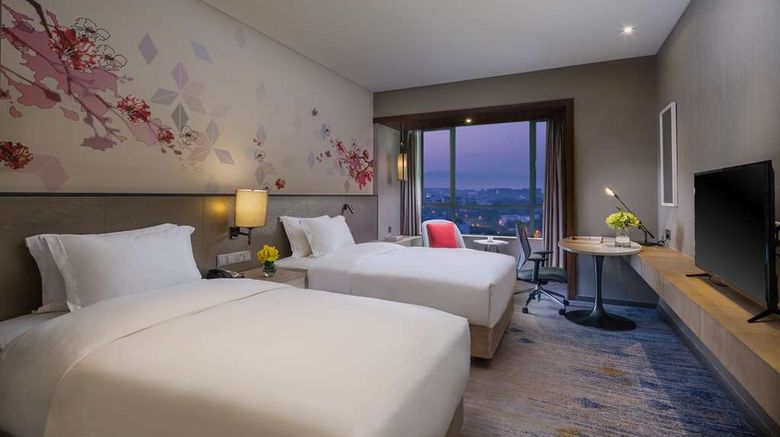 <b>Hilton Garden Inn Zhongshan Guzhen Room</b>. Images powered by <a href="https://iceportal.shijigroup.com/" title="IcePortal" target="_blank">IcePortal</a>.