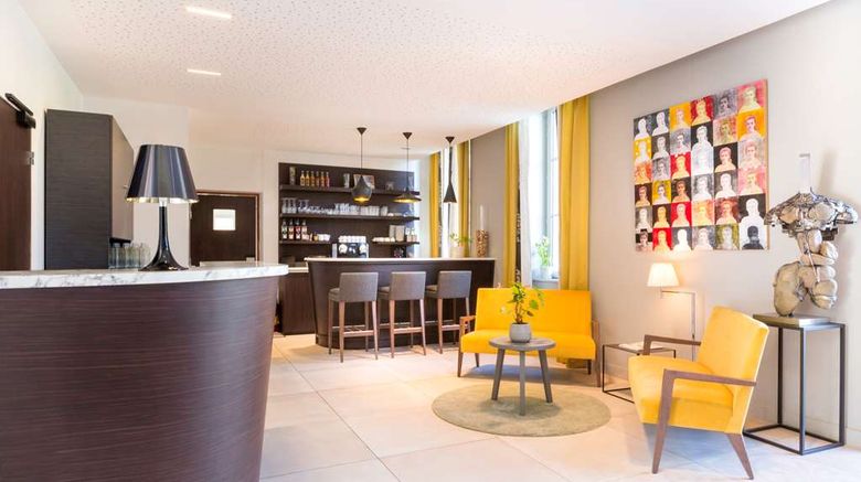 <b>Le Domaine de Montjoie, BW Premier Coll Lobby</b>. Images powered by <a href="https://iceportal.shijigroup.com/" title="IcePortal" target="_blank">IcePortal</a>.