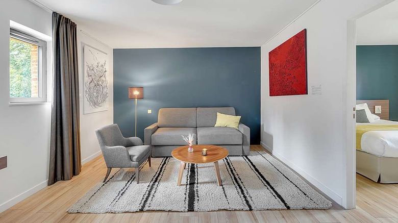 <b>Le Domaine de Montjoie, BW Premier Coll Suite</b>. Images powered by <a href="https://iceportal.shijigroup.com/" title="IcePortal" target="_blank">IcePortal</a>.