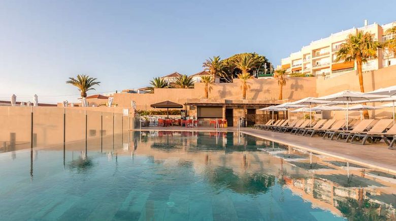 <b>Catalonia Punta Del Rey Pool</b>. Images powered by <a href="https://iceportal.shijigroup.com/" title="IcePortal" target="_blank">IcePortal</a>.
