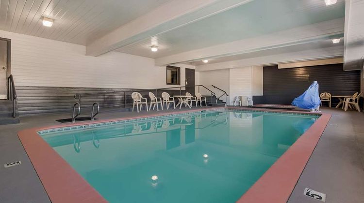 Red Lion Inn & Suites Ontario Pool