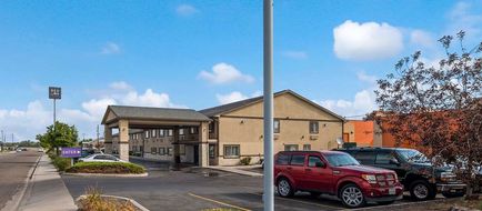 Red Lion Inn & Suites Ontario Exterior