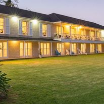 Discovery Settlers Hotel Whangarei