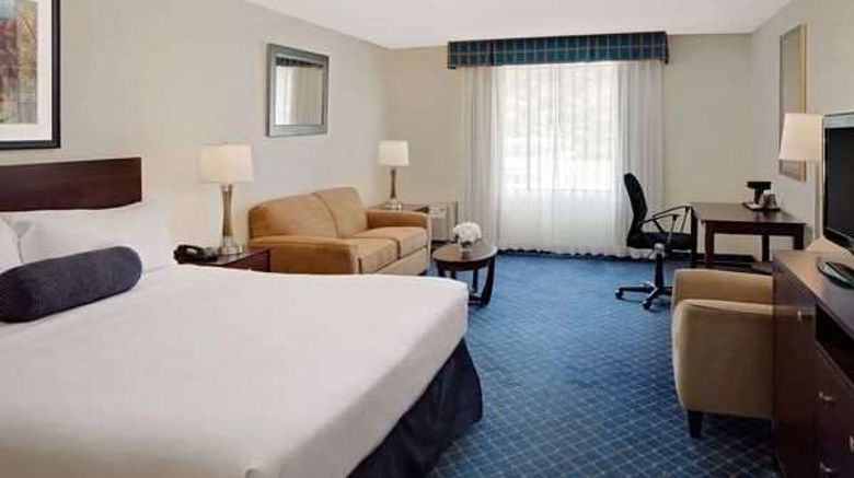 <b>Boxboro Regency Hotel & Conference Ctr Suite</b>. Images powered by <a href="https://iceportal.shijigroup.com/" title="IcePortal" target="_blank">IcePortal</a>.
