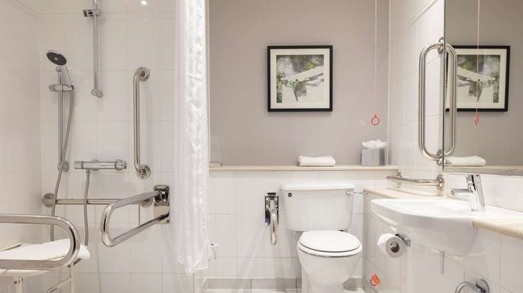 DoubleTree by Hilton Edinburgh Airport Room