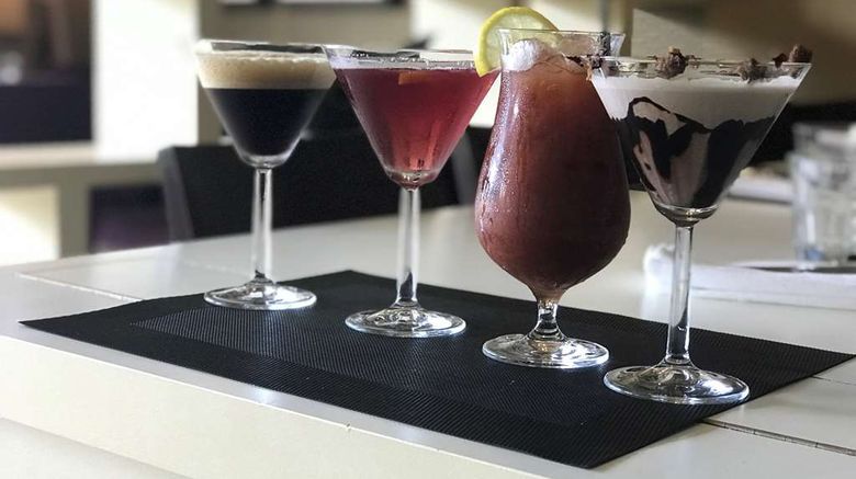 <b>DoubleTree by Hilton Edinburgh Airport Restaurant</b>. Images powered by <a href="https://iceportal.shijigroup.com/" title="IcePortal" target="_blank">IcePortal</a>.