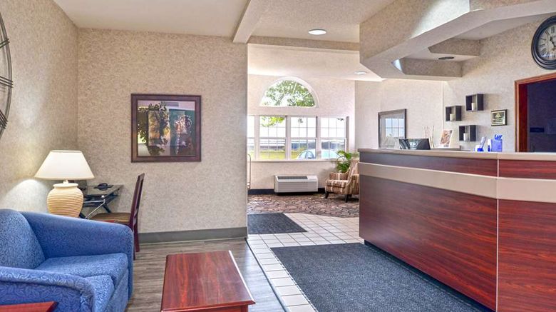 <b>Americas Best Value Inn/Suites Maryville Lobby</b>. Images powered by <a href="https://iceportal.shijigroup.com/" title="IcePortal" target="_blank">IcePortal</a>.