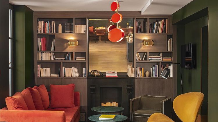 Bob Hotel Lobby