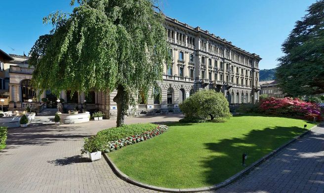 Palace Hotel Exterior