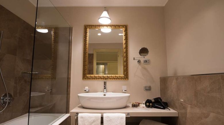 <b>Palace Hotel Room</b>. Images powered by <a href="https://iceportal.shijigroup.com/" title="IcePortal" target="_blank">IcePortal</a>.