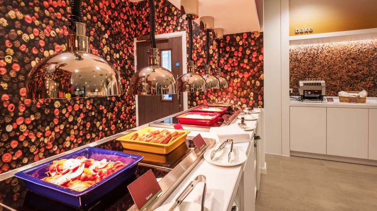 Hampton by Hilton Aberdeen Airport Restaurant