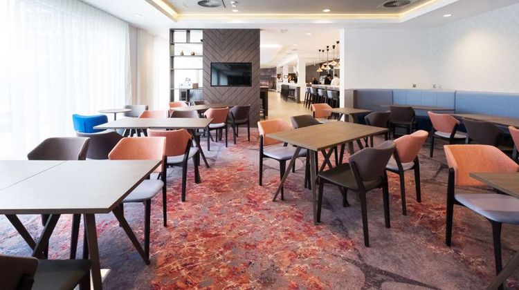 Hampton by Hilton Aberdeen Airport Restaurant