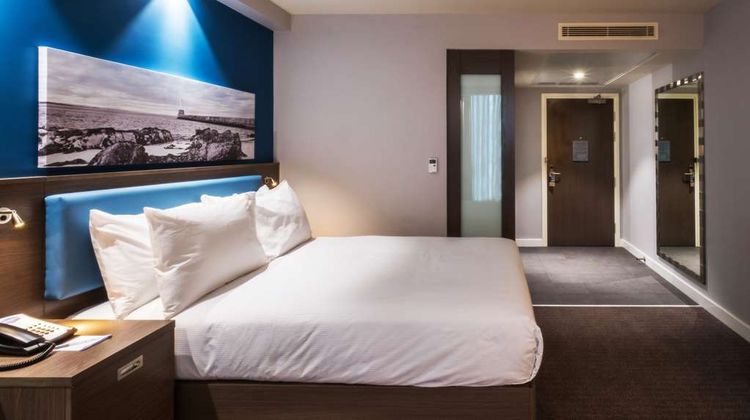 Hampton by Hilton Aberdeen Airport Room