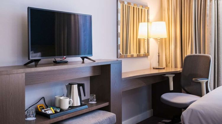 Hampton by Hilton Aberdeen Airport Room