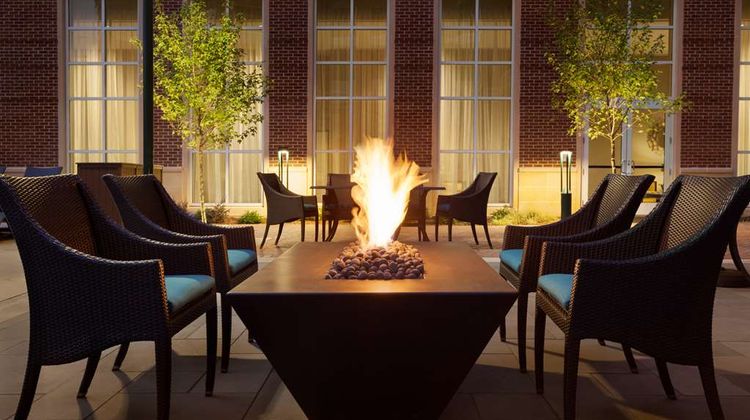 Hilton Garden Inn Charlotte/SouthPark Exterior