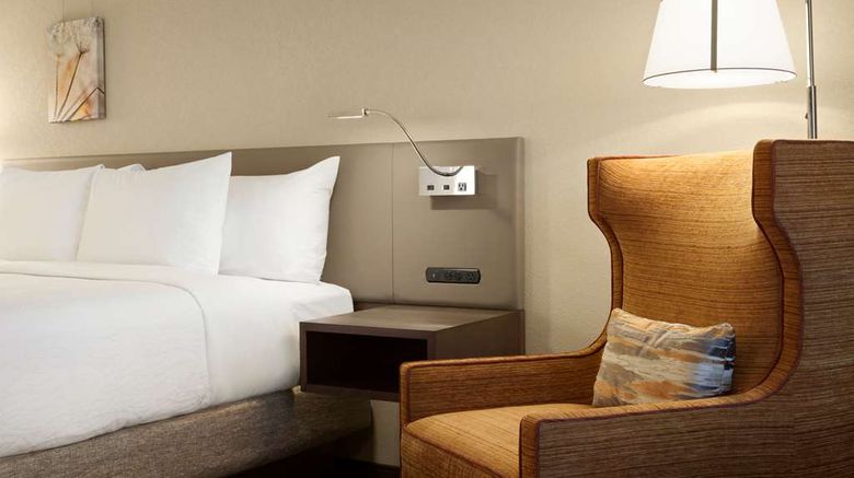 <b>Hilton Garden Inn Charlotte/SouthPark Room</b>. Images powered by <a href="https://iceportal.shijigroup.com/" title="IcePortal" target="_blank">IcePortal</a>.