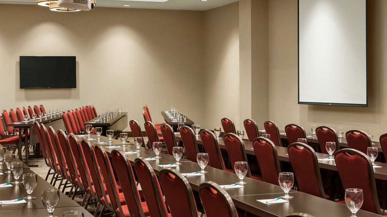 <b>Homewood Suites Charlotte/SouthPark Meeting</b>. Images powered by <a href="https://iceportal.shijigroup.com/" title="IcePortal" target="_blank">IcePortal</a>.