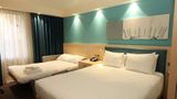 Hampton by Hilton London Excel Room