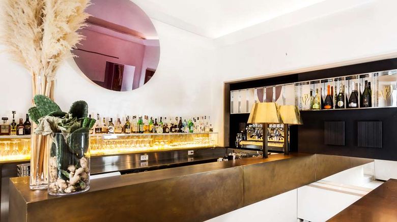 <b>Senato Hotel Milano Restaurant</b>. Images powered by <a href="https://iceportal.shijigroup.com/" title="IcePortal" target="_blank">IcePortal</a>.