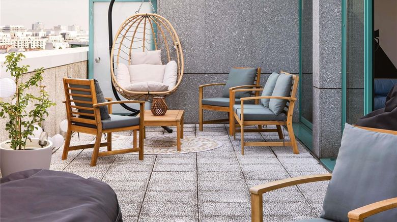 <b>Mercure Paris Saint-Ouen Exterior</b>. Images powered by <a href="https://iceportal.shijigroup.com/" title="IcePortal" target="_blank">IcePortal</a>.