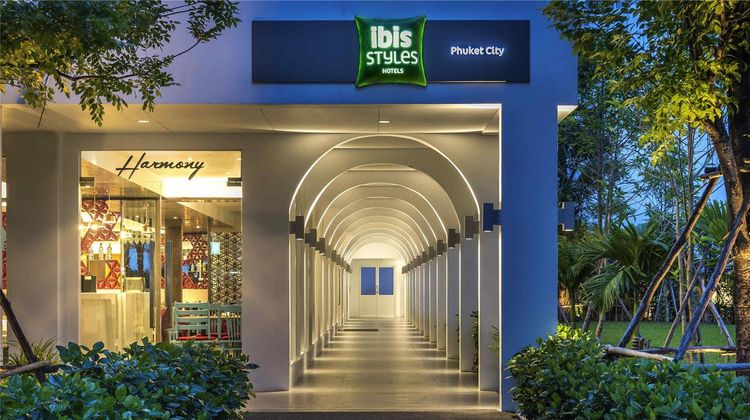 Ibis Styles Phuket City Exterior
