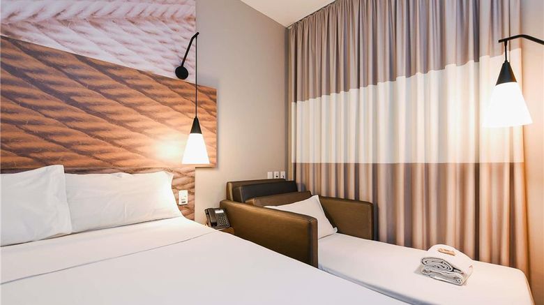 <b>Hotel Ibis Jacarei Room</b>. Images powered by <a href="https://iceportal.shijigroup.com/" title="IcePortal" target="_blank">IcePortal</a>.