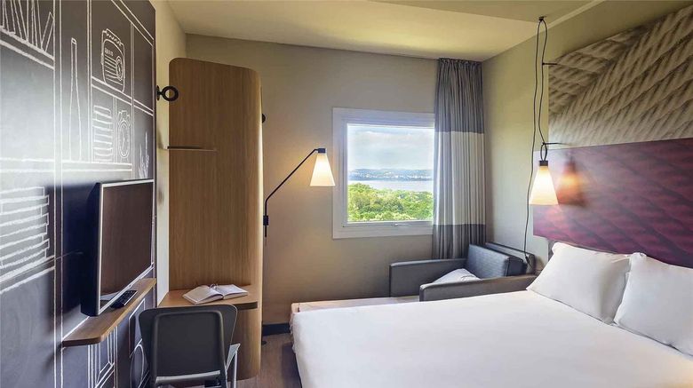<b>Ibis Guaiba Hotel Room</b>. Images powered by <a href="https://iceportal.shijigroup.com/" title="IcePortal" target="_blank">IcePortal</a>.