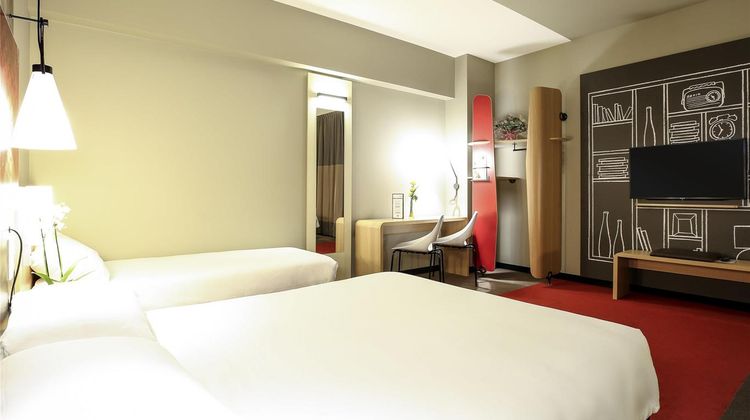 Ibis Niort Est Mendes France Room