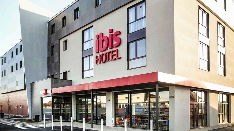 Ibis Niort Est Mendes France Exterior