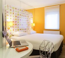 Ibis Styles La Louviere Room