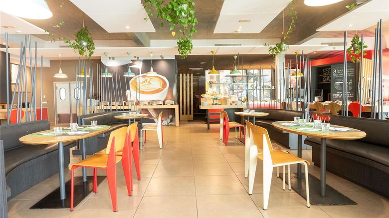 <b>Ibis Rabat Agdal Hotel Restaurant</b>. Images powered by <a href="https://iceportal.shijigroup.com/" title="IcePortal" target="_blank">IcePortal</a>.